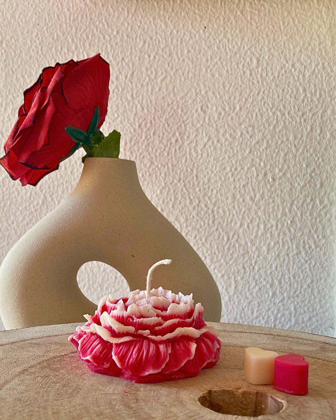 🌺 Pivoine d’Amour  Une fleur éternelle qui illumine vos moments.